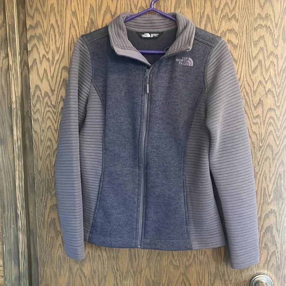 Gray Purple‎ North Face Jacket S